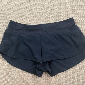 Lululemon Speed Up Low Rise Shorts | size 8 | 2.5”